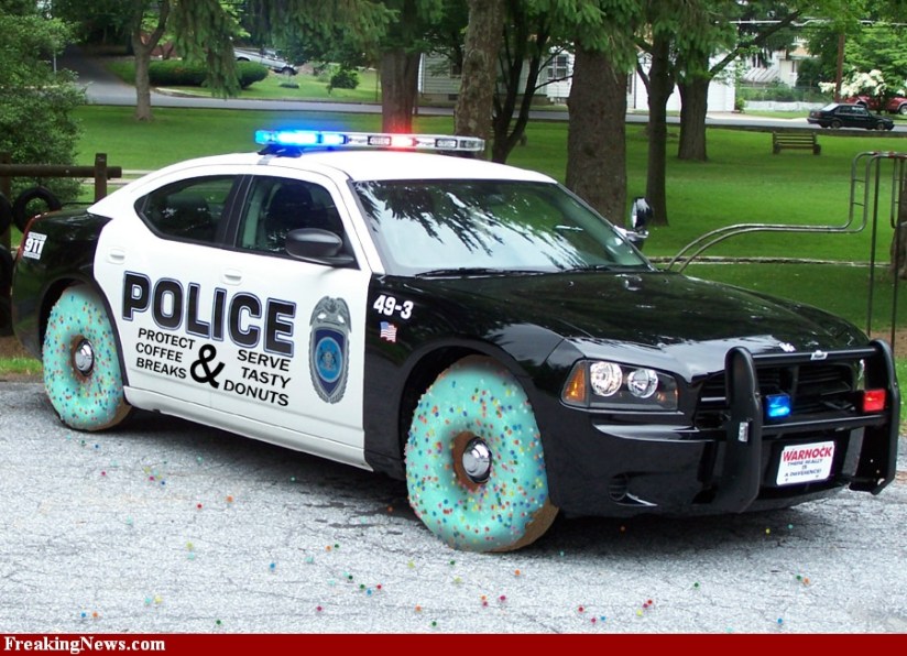 Police-Car-with-Donut-Wheels-57950